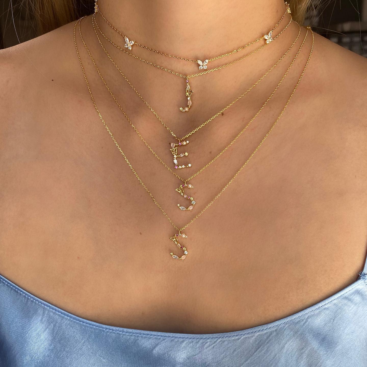 Colar com Letra e Pedra Borboleta - Pronta Entrega | Ideal para Presente