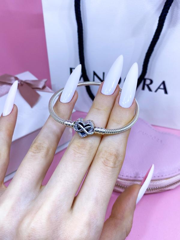 Bracelete Prata em Trama e Fecho Coração Infinito Brilhante