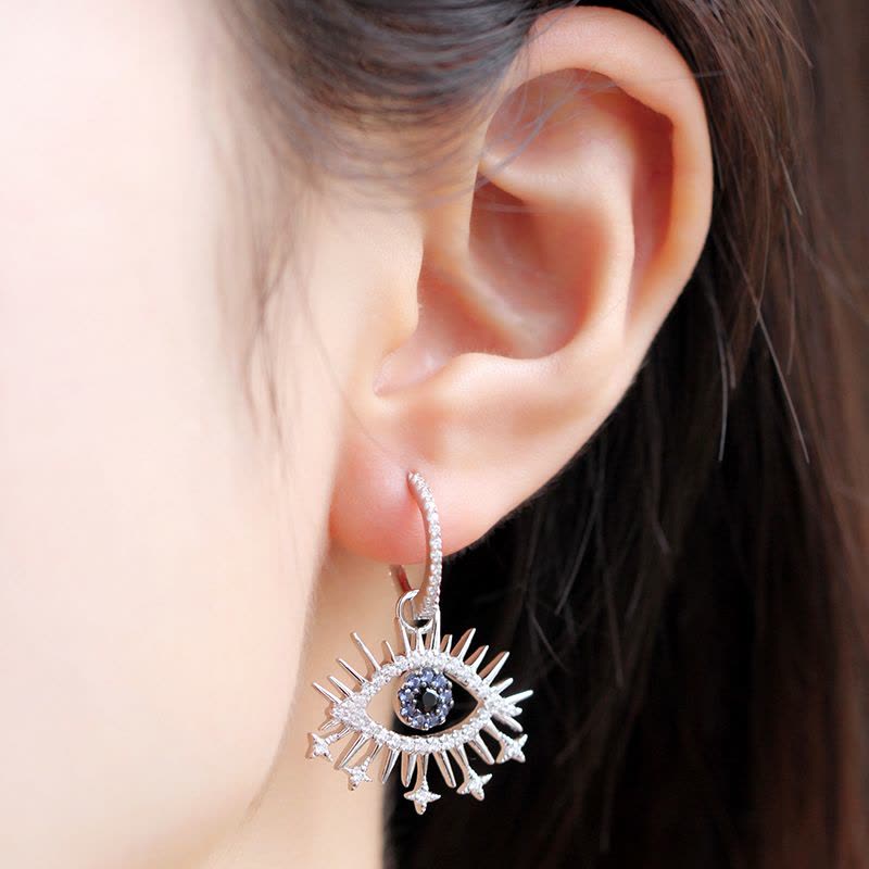 Brinco Assimetrico Olho da Sorte