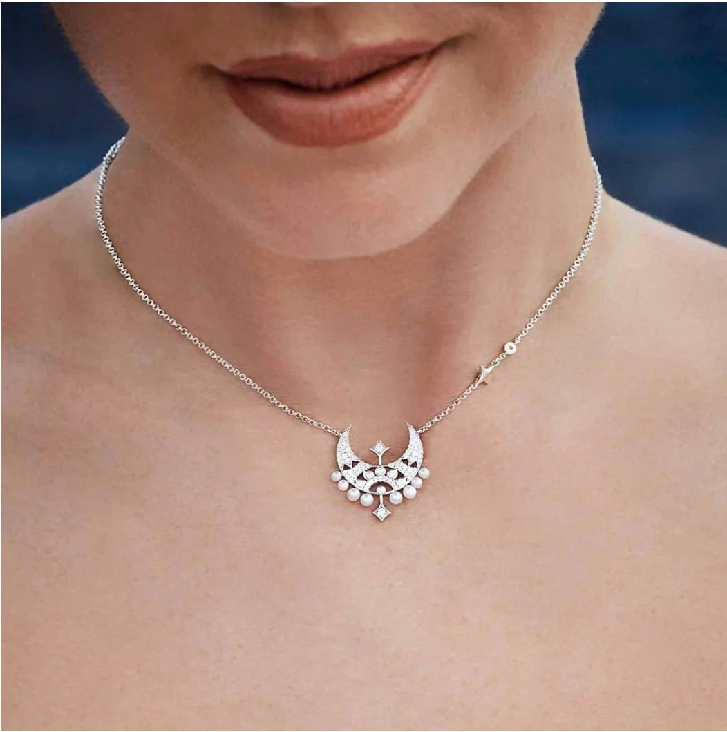 Colar Luar Brilhante