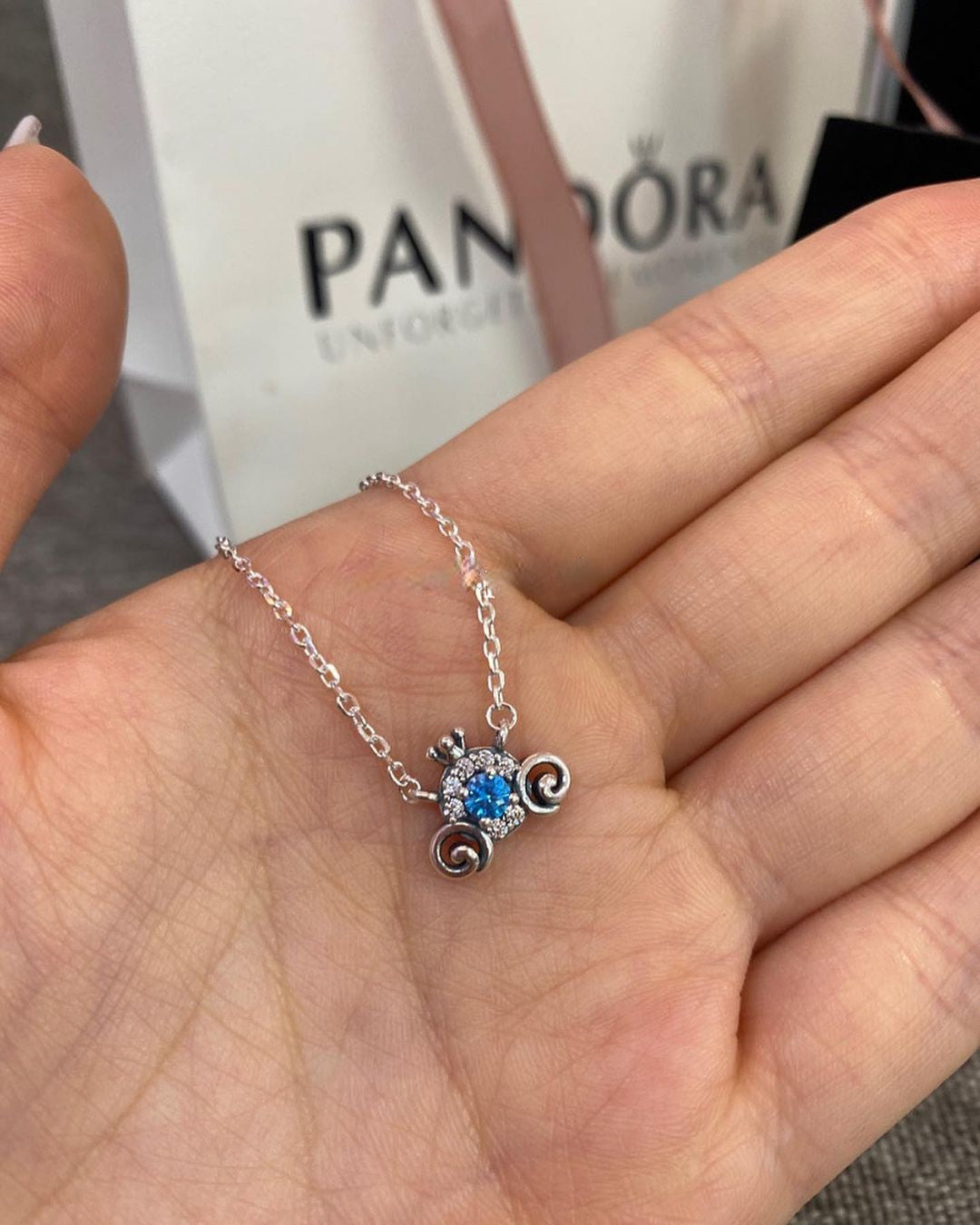 Colar Carruagem Cinderela - Wayne Joias