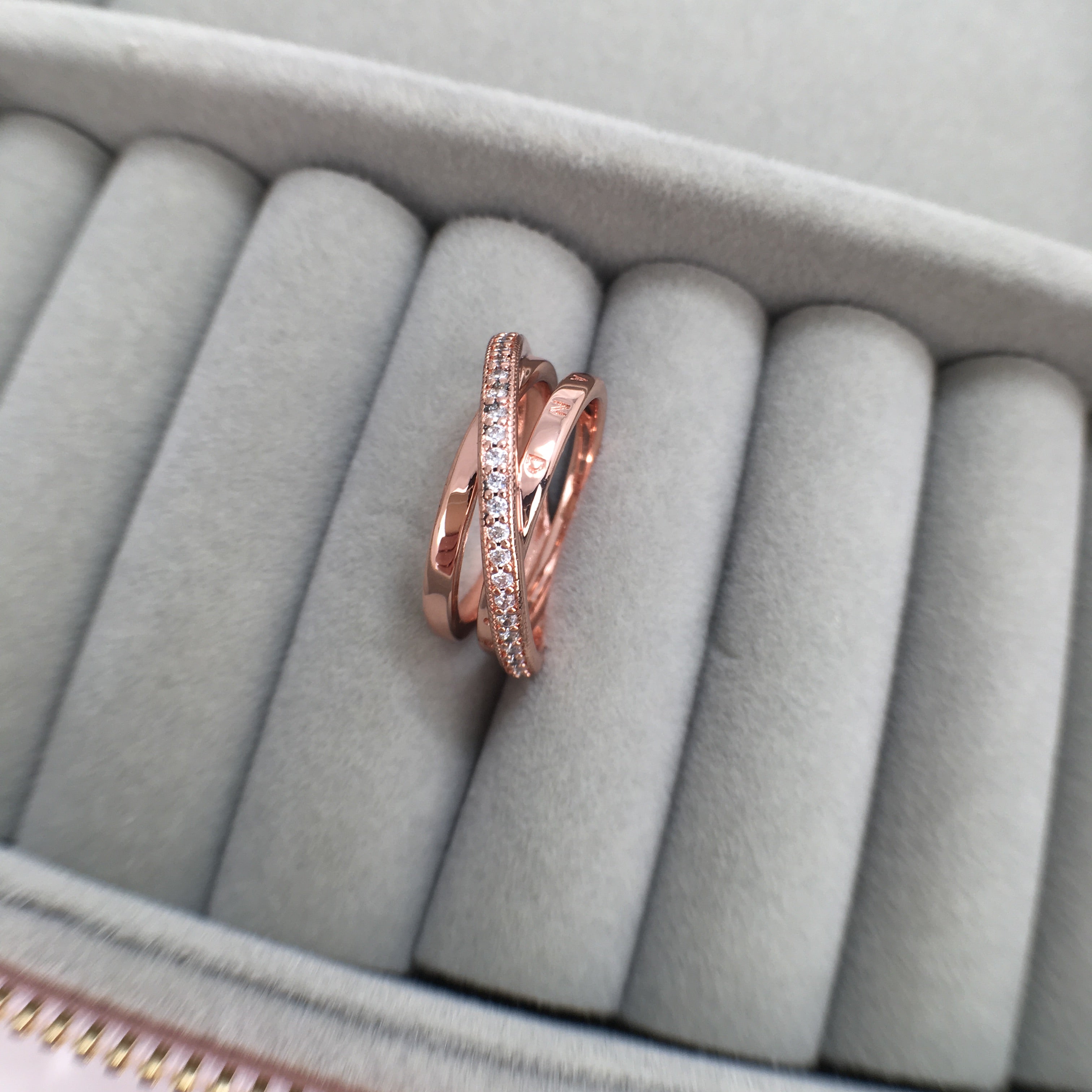 Anel Triplo Em Pavé Signature - Wayne  Joias