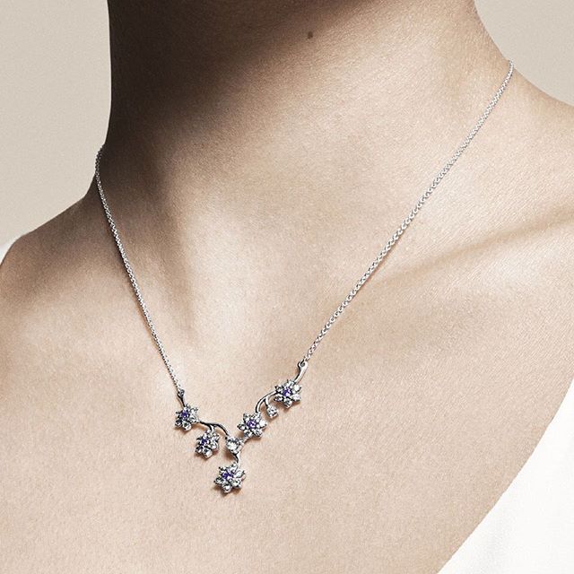 Colar Flor da Recordação - Wayne Joias