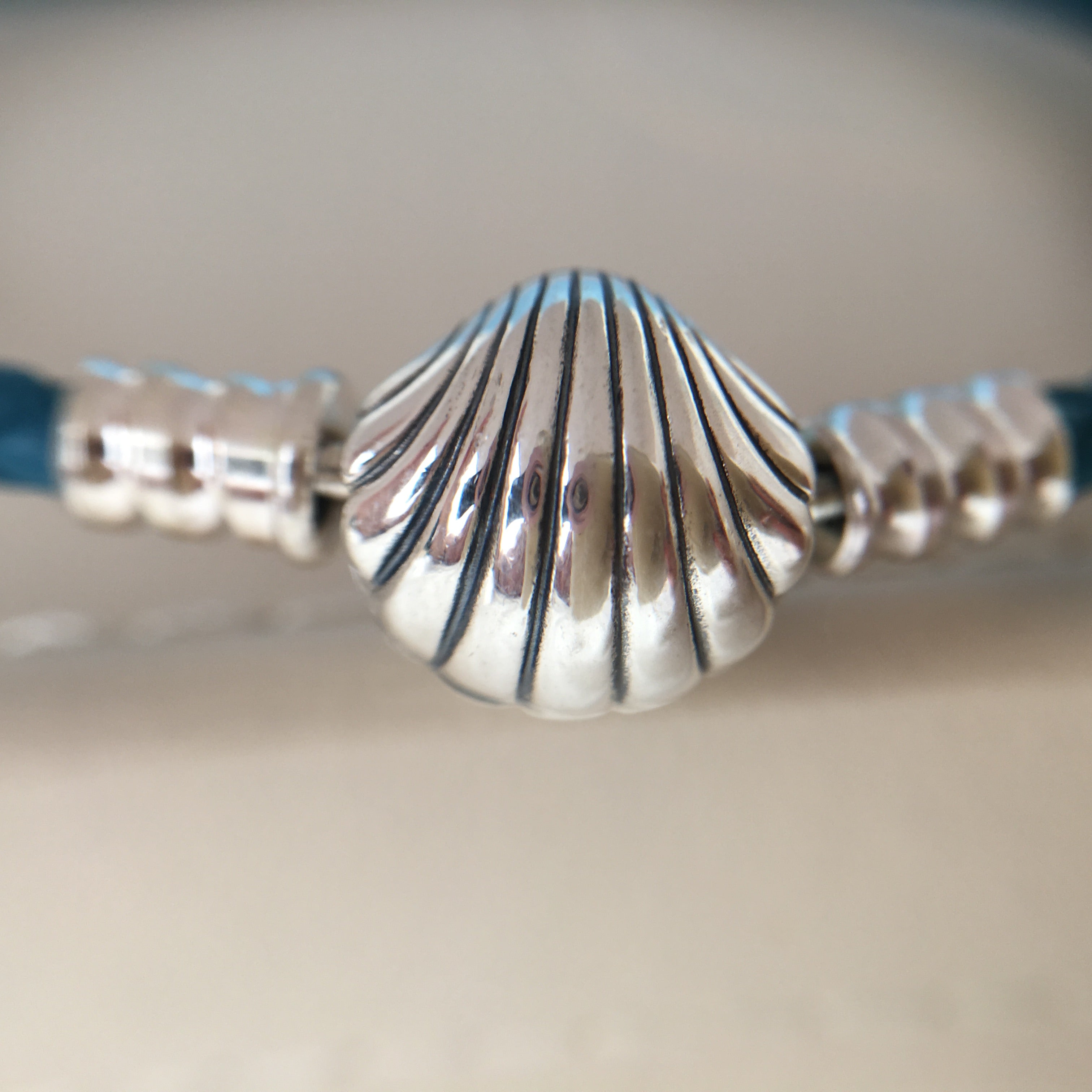 Pulseira Couro Concha do Mar - Wayne  Joias