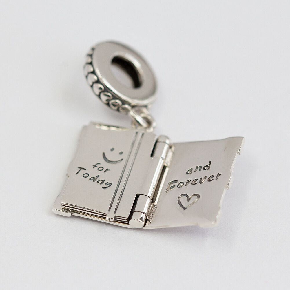 Charm Pendente Livro da Família