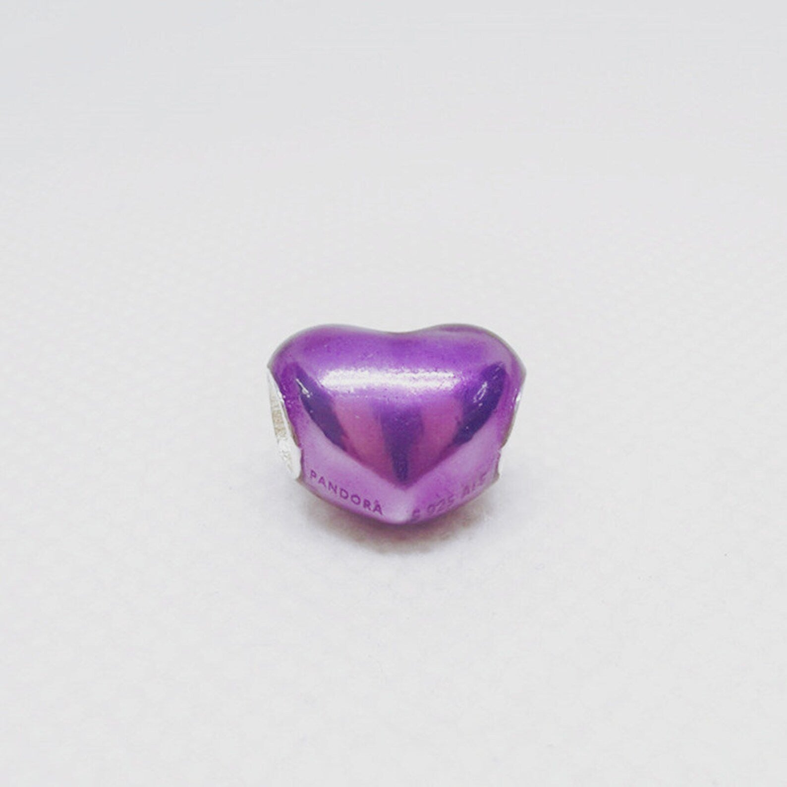 Charm Coração Roxo Metálico