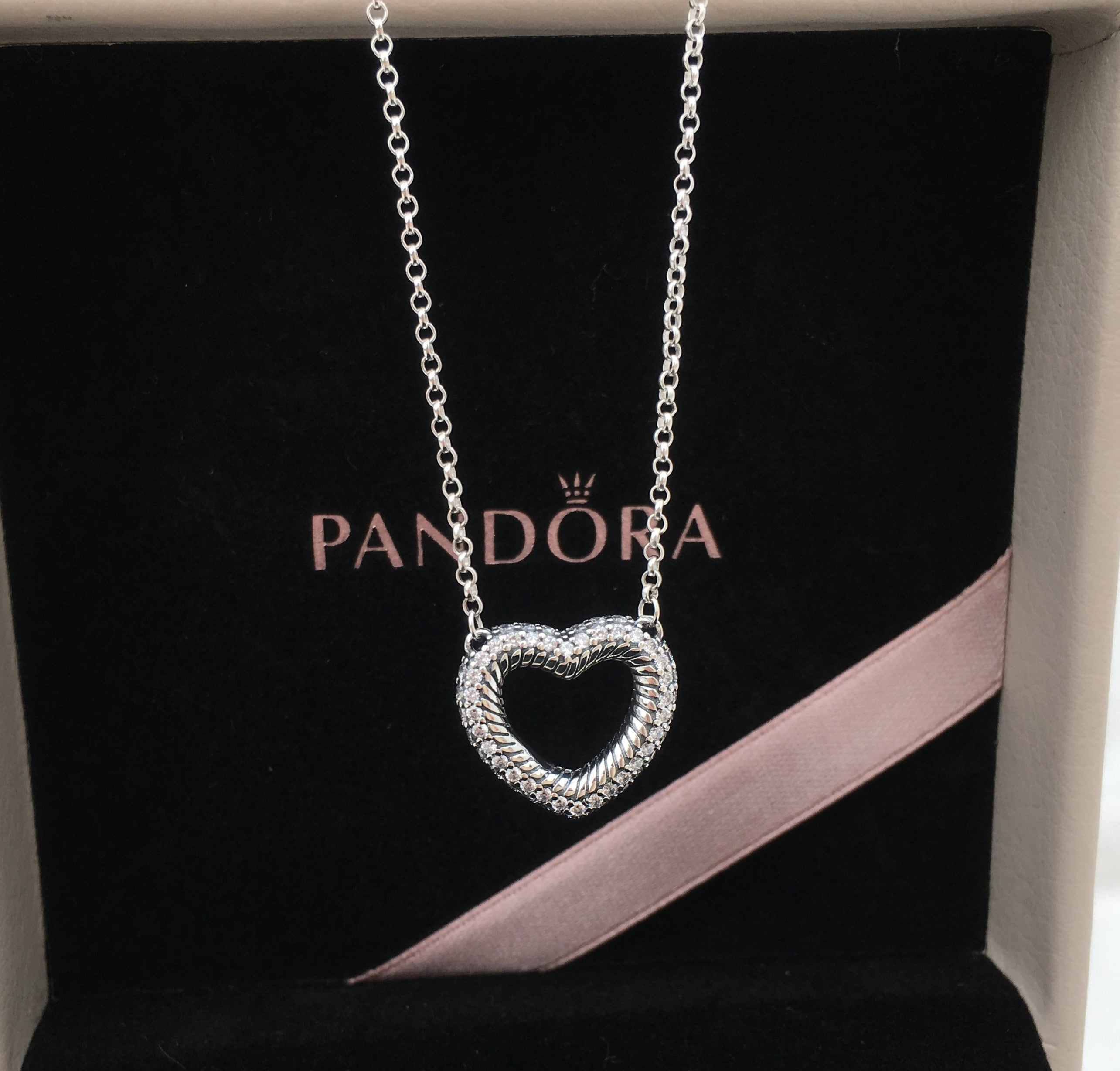 Colar Coração Aberto em Trama - Wayne Joias