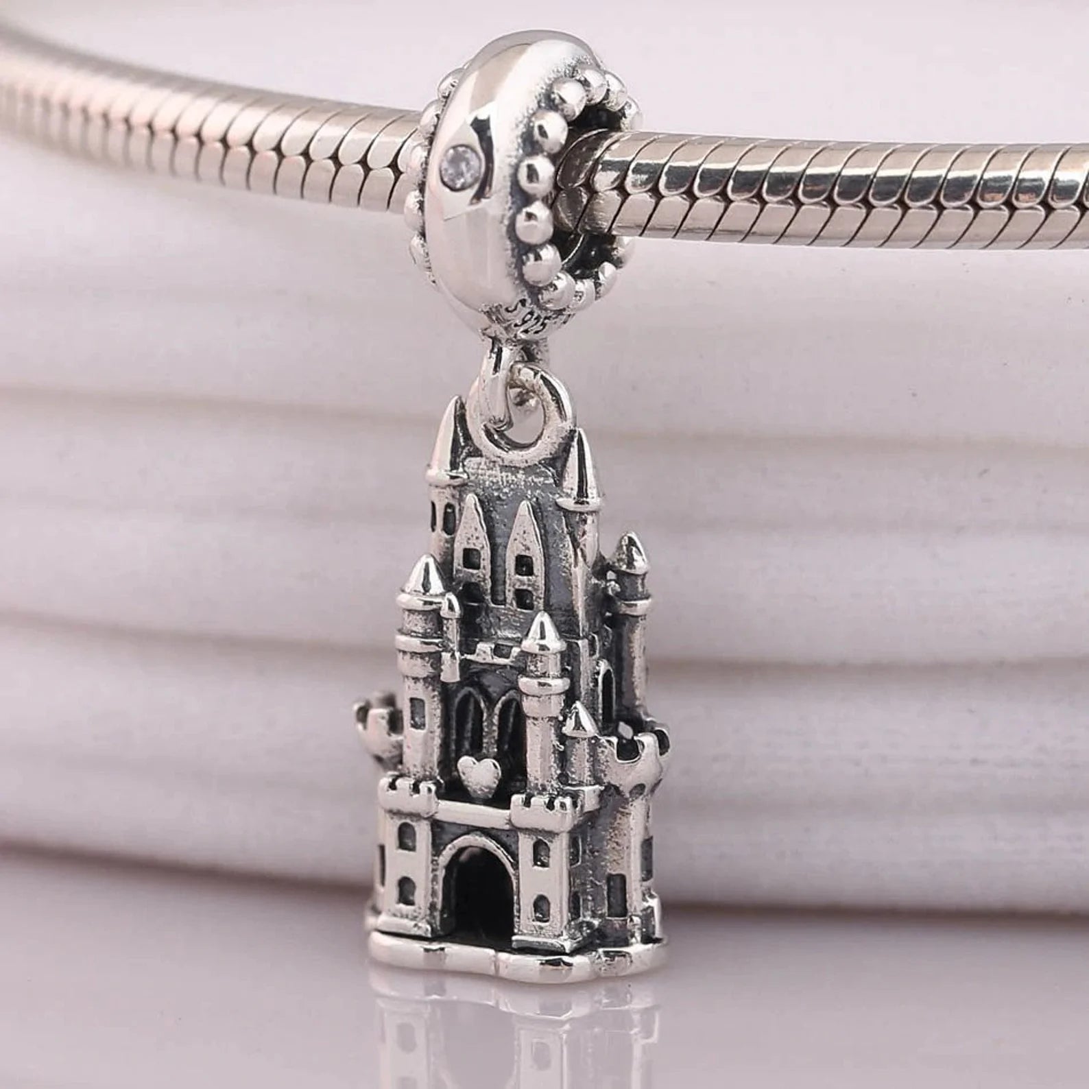 Charm Castelo Real