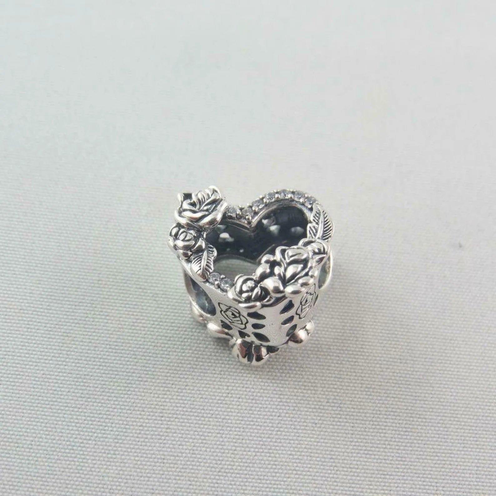 Charm Coração Aberto E Rosas