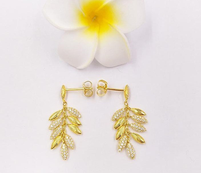 Brinco Grãos Flutuantes - Wayne Joias