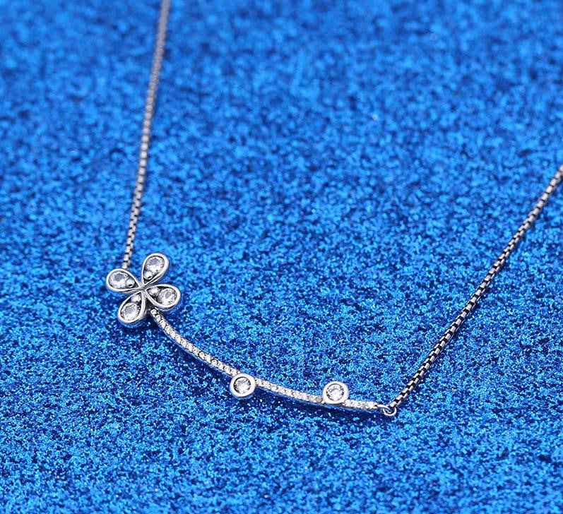 Colar Flor no Galho - Wayne Joias