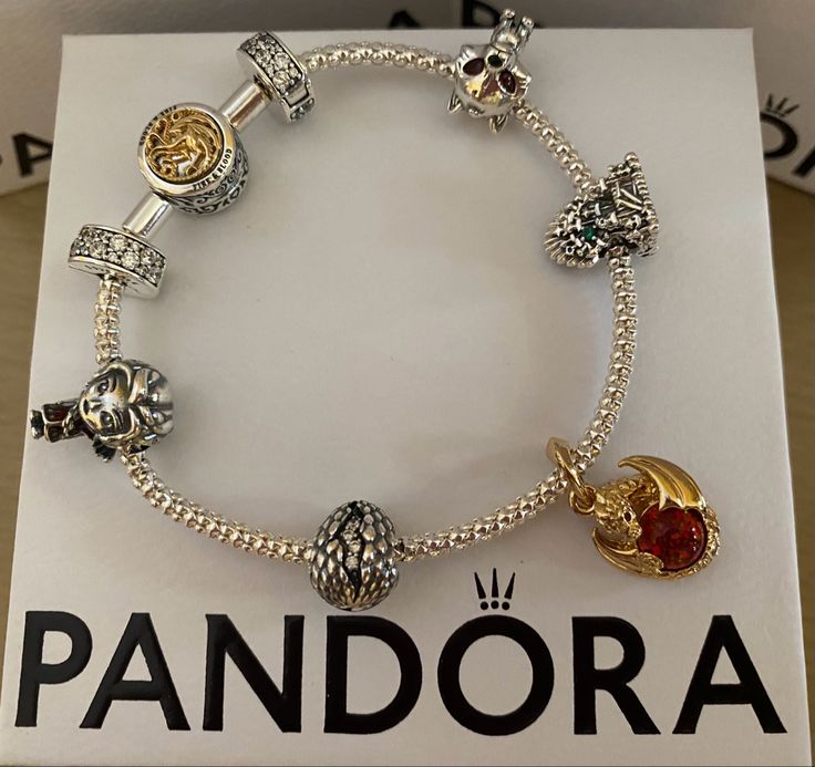 Conjunto de Pulseira com Charm da Coleção Game of Thrones