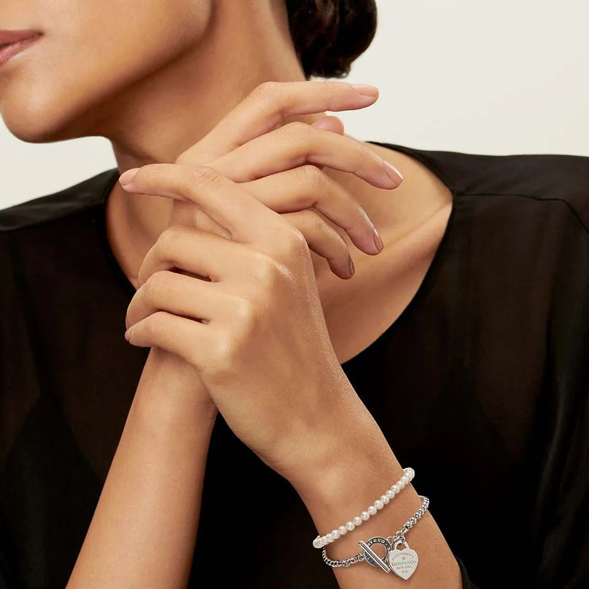 Pulseira Contas, Perolas e Coração Brilhante